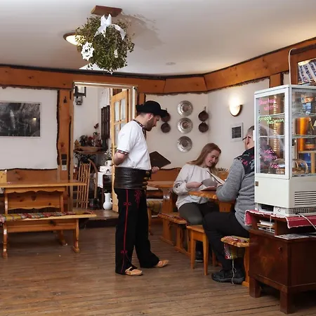 Javorinka Отель Татранска-Котлина